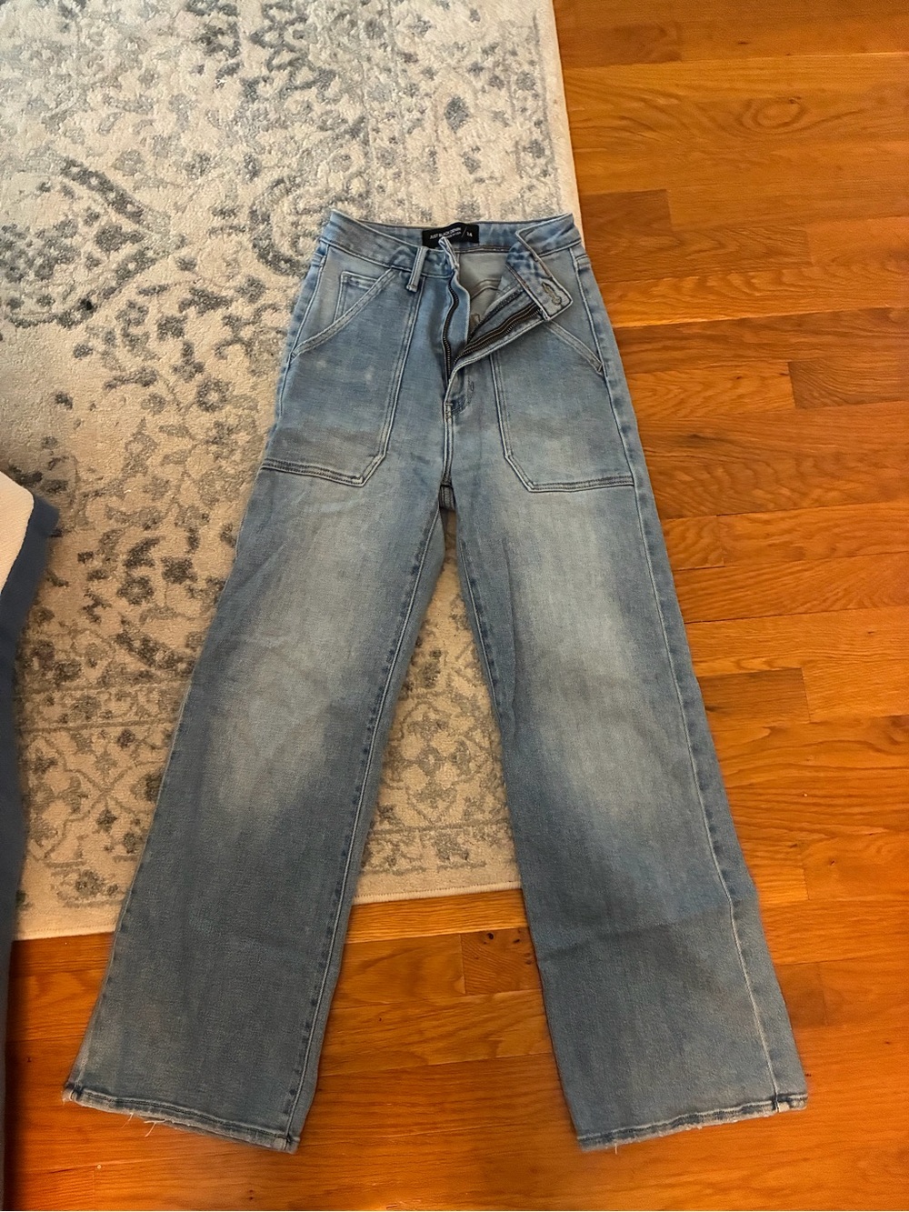 Just Black Denim Light Wash Wide-Leg Jeans - size 24